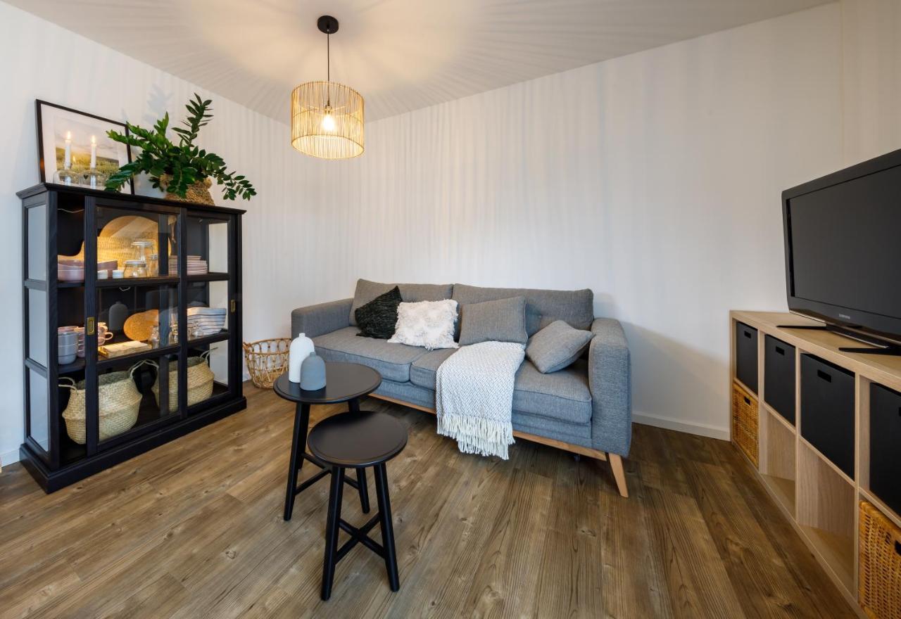 Tiny Cubus Villa Osterhofen Dış mekan fotoğraf